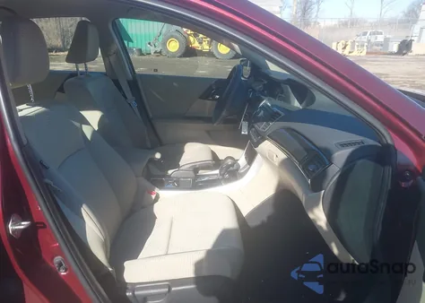 2017 Honda Accord Lx z USA, uszkodzony, nr VIN 1HGCR2F32HA229402